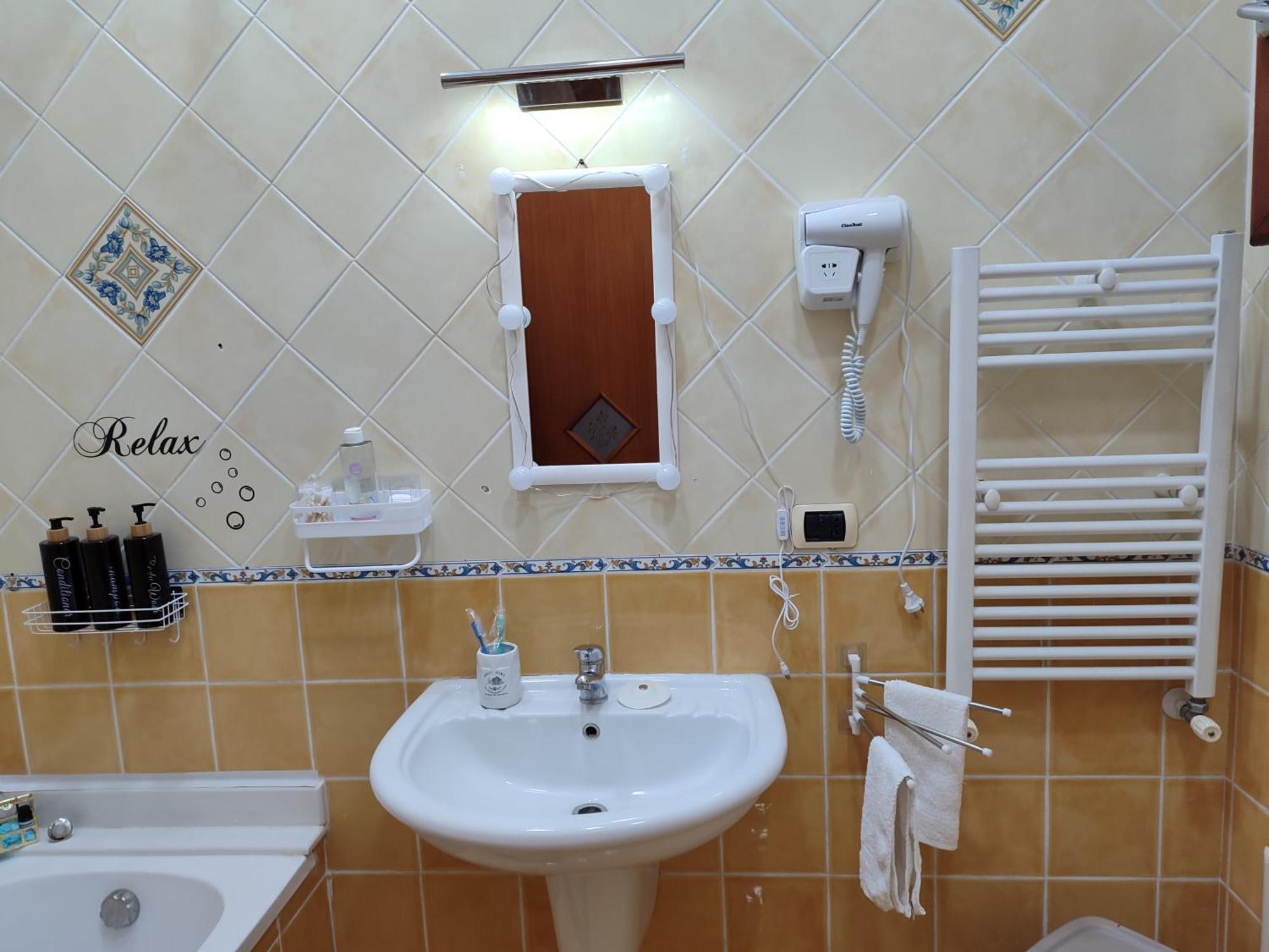 La Casa Di Simone Apartment Napoli Exterior foto